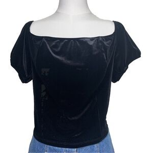 Forever 21 Plus Size 1X Black Velvet Crop Top Short Puff Sleeve Square Neck NEW